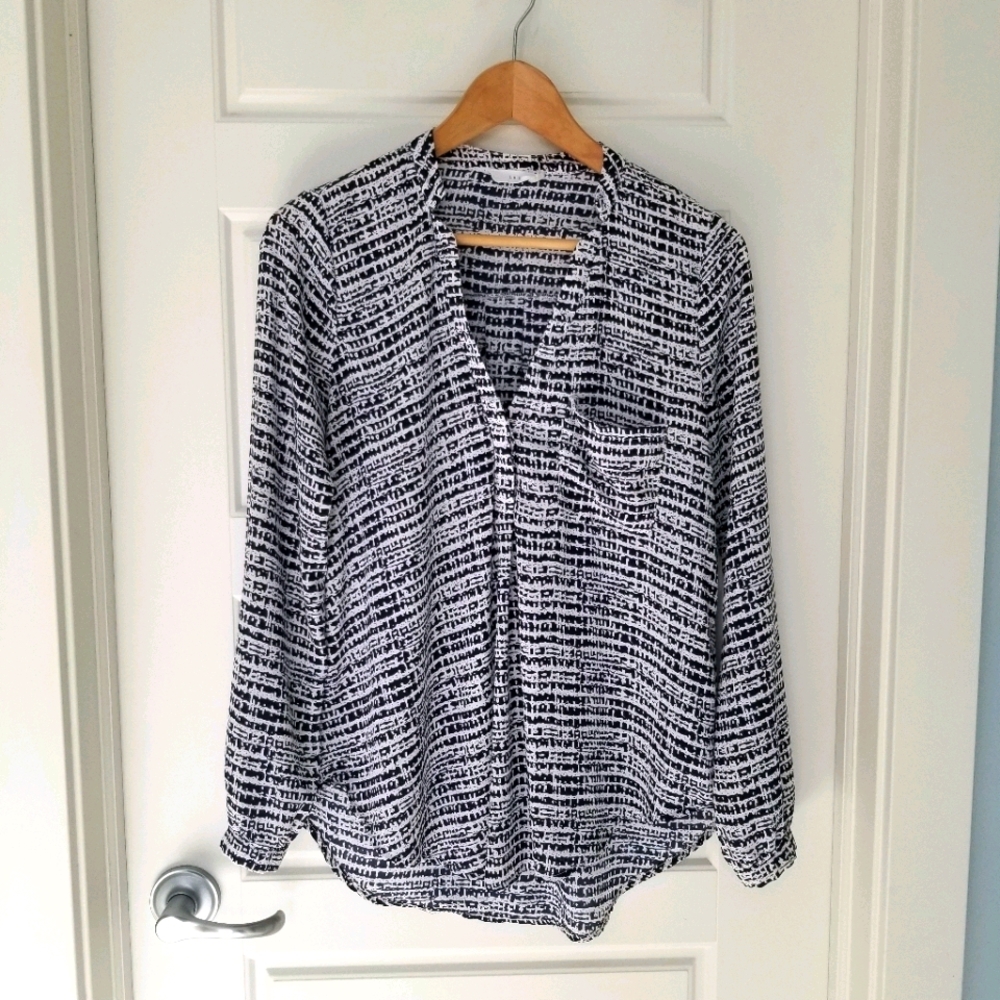 Navy blue & white pattern, flowy top blouse long sleeve